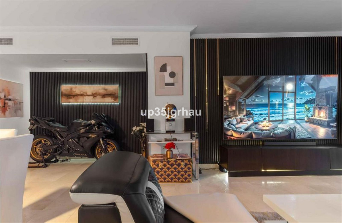 Se vende Apartamento Planta Media de 2 dormitorios en Costa Del Sol, Málaga, España