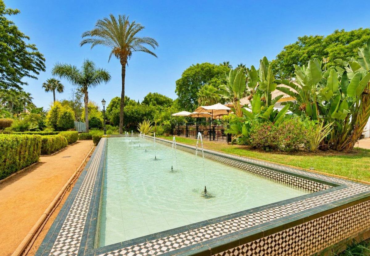 Se vende Apartamento Planta Media de 2 dormitorios en Costa Del Sol, Málaga, España