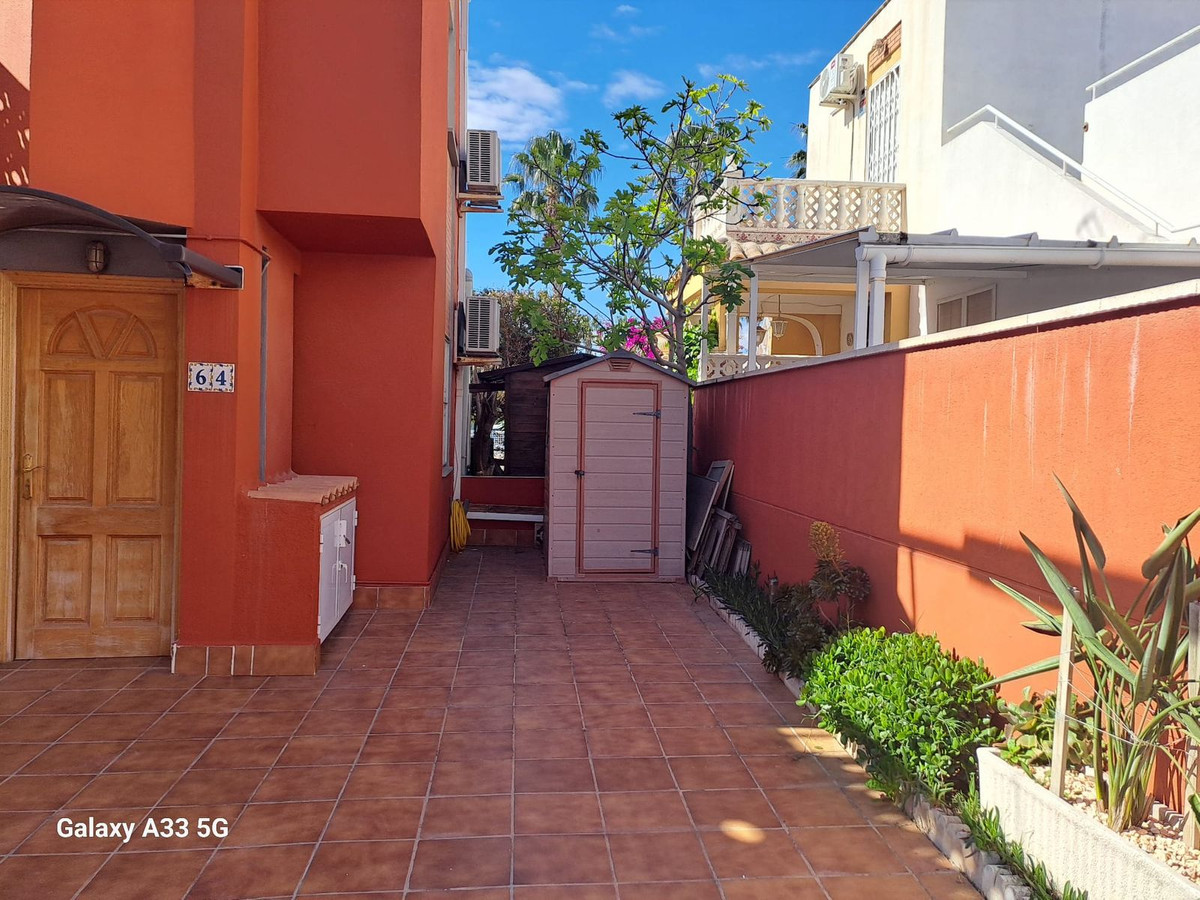 2 Bed Apartment for sale in Los Altos Costa Blanca, Alicante, Spain