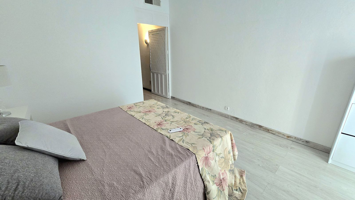 Se vende Apartamento Planta Media de 1 dormitorios en Costa Del Sol, Málaga, España