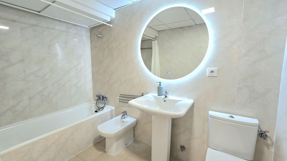 Se vende Apartamento Planta Media de 1 dormitorios en Costa Del Sol, Málaga, España