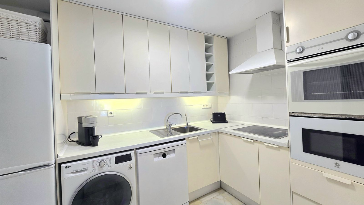 Se vende Apartamento Planta Media de 1 dormitorios en Costa Del Sol, Málaga, España