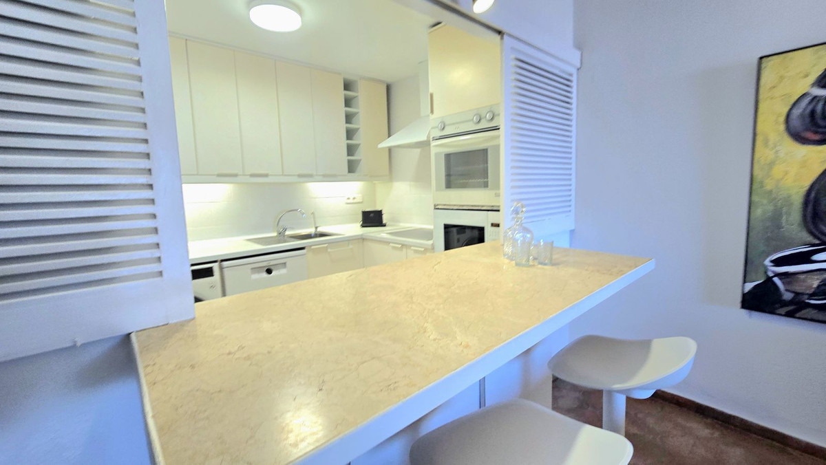 Se vende Apartamento Planta Media de 1 dormitorios en Costa Del Sol, Málaga, España