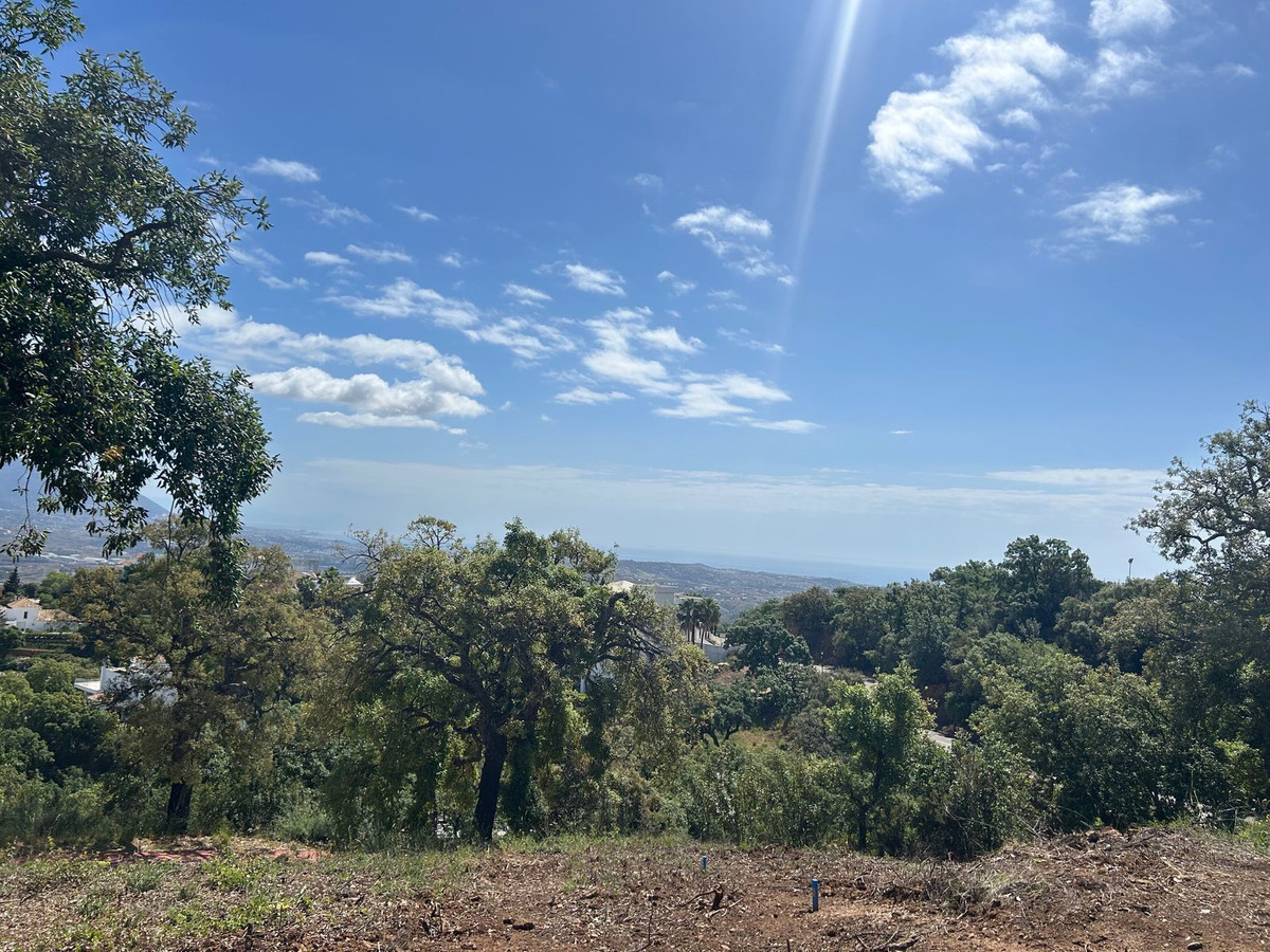 Plots for sale in La Mairena Costa Del Sol, Málaga, Spain