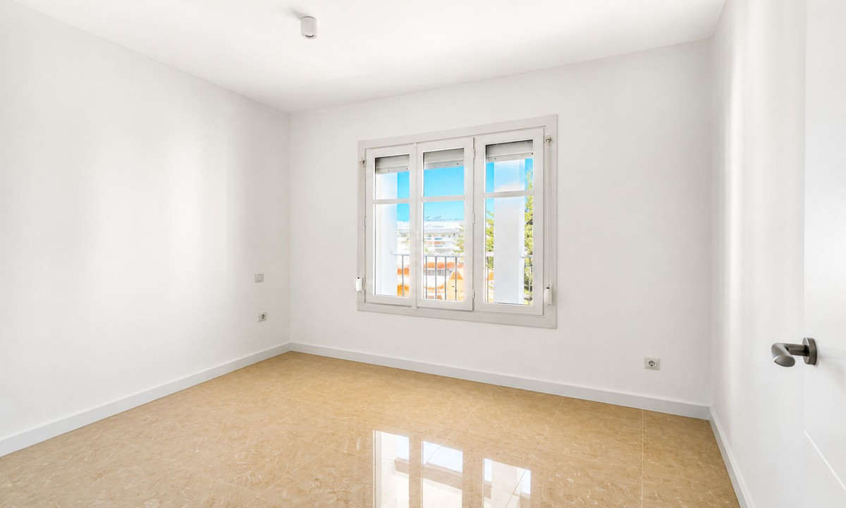1 Bed Apartment for sale in San Luis De Sabinillas Costa Del Sol, Málaga, Spain