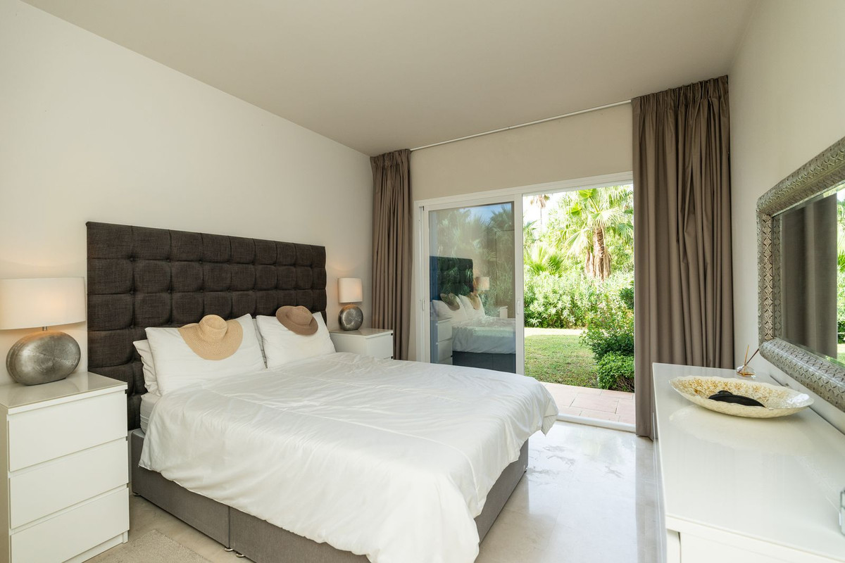 Se vende Apartamento Planta Baja de 2 dormitorios en Costa Del Sol, Málaga, España