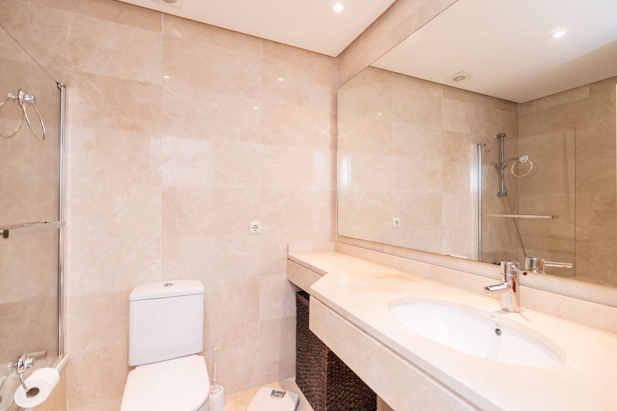 Se vende Apartamento Planta Baja de 2 dormitorios en Costa Del Sol, Málaga, España