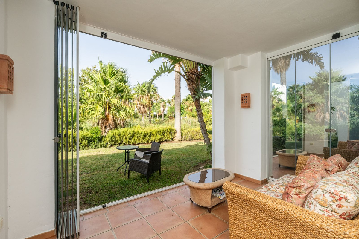 Se vende Apartamento Planta Baja de 2 dormitorios en Costa Del Sol, Málaga, España