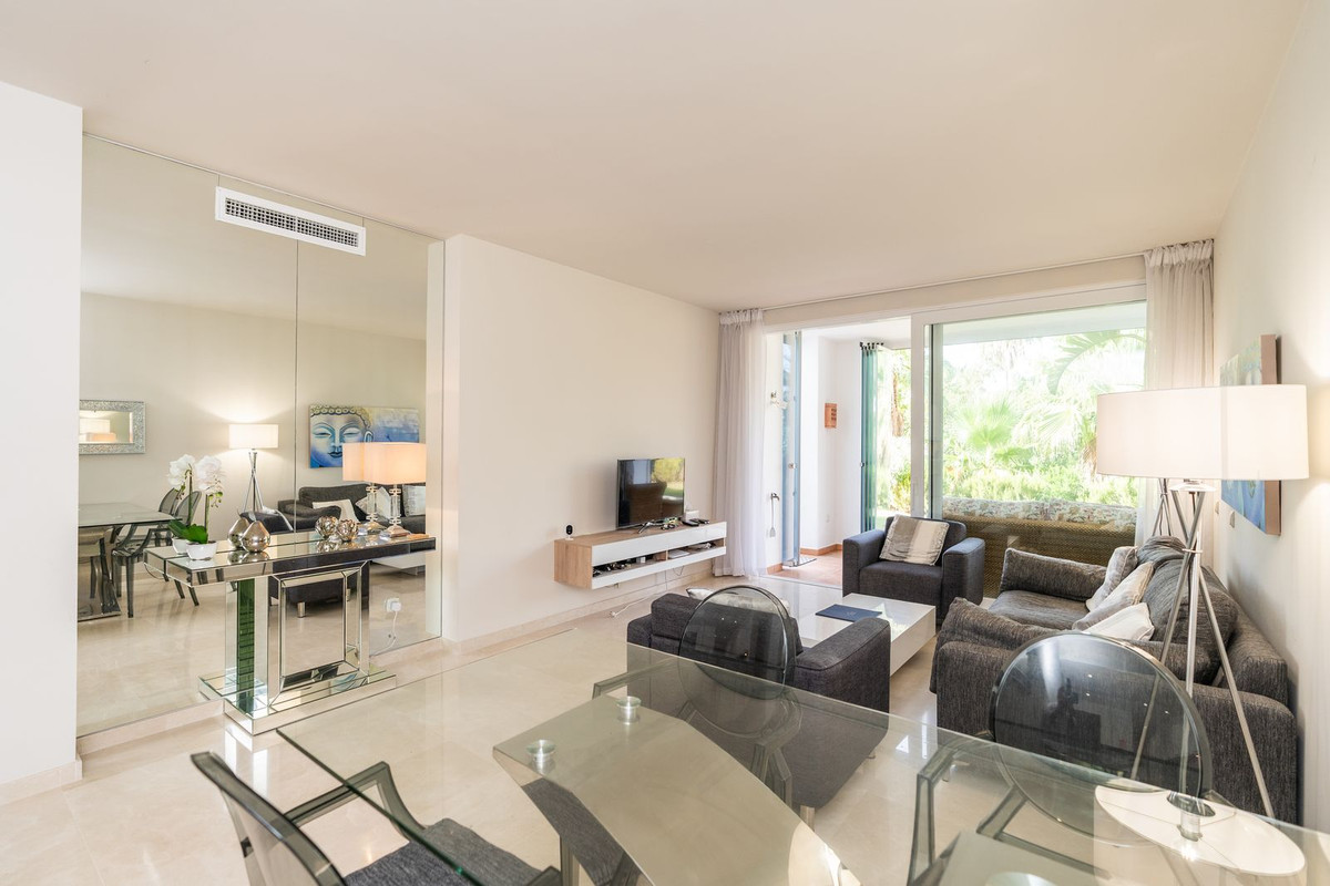 Se vende Apartamento Planta Baja de 2 dormitorios en Costa Del Sol, Málaga, España