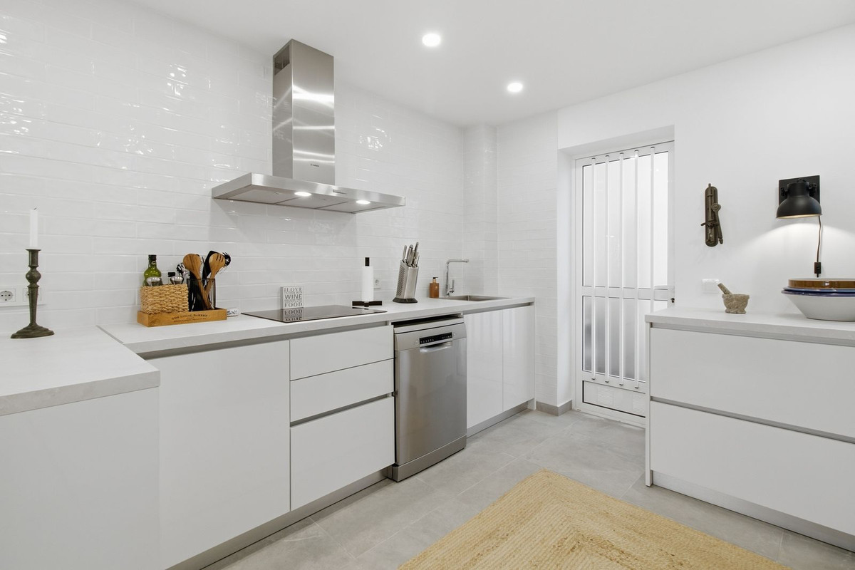 2 Bed Apartment for sale in Punta Prima Costa Blanca, Alicante, Spain