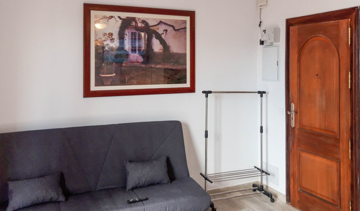 4 Bed Apartment for sale in Estepona Costa Del Sol, Málaga, Spain