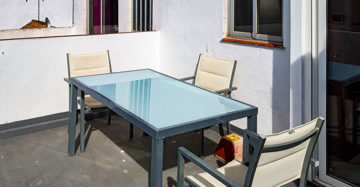 4 Bed Apartment for sale in Estepona Costa Del Sol, Málaga, Spain