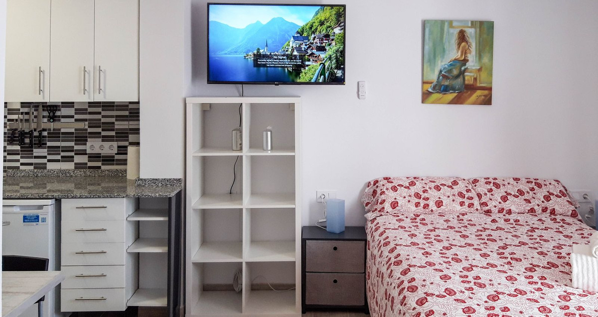 4 Bed Apartment for sale in Estepona Costa Del Sol, Málaga, Spain