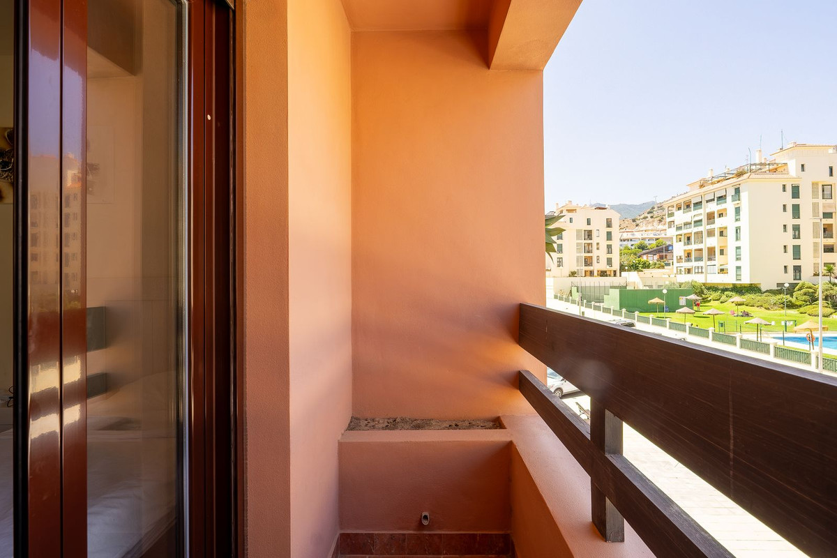 Se vende Apartamento Planta Media de 3 dormitorios en Costa Del Sol, Málaga, España