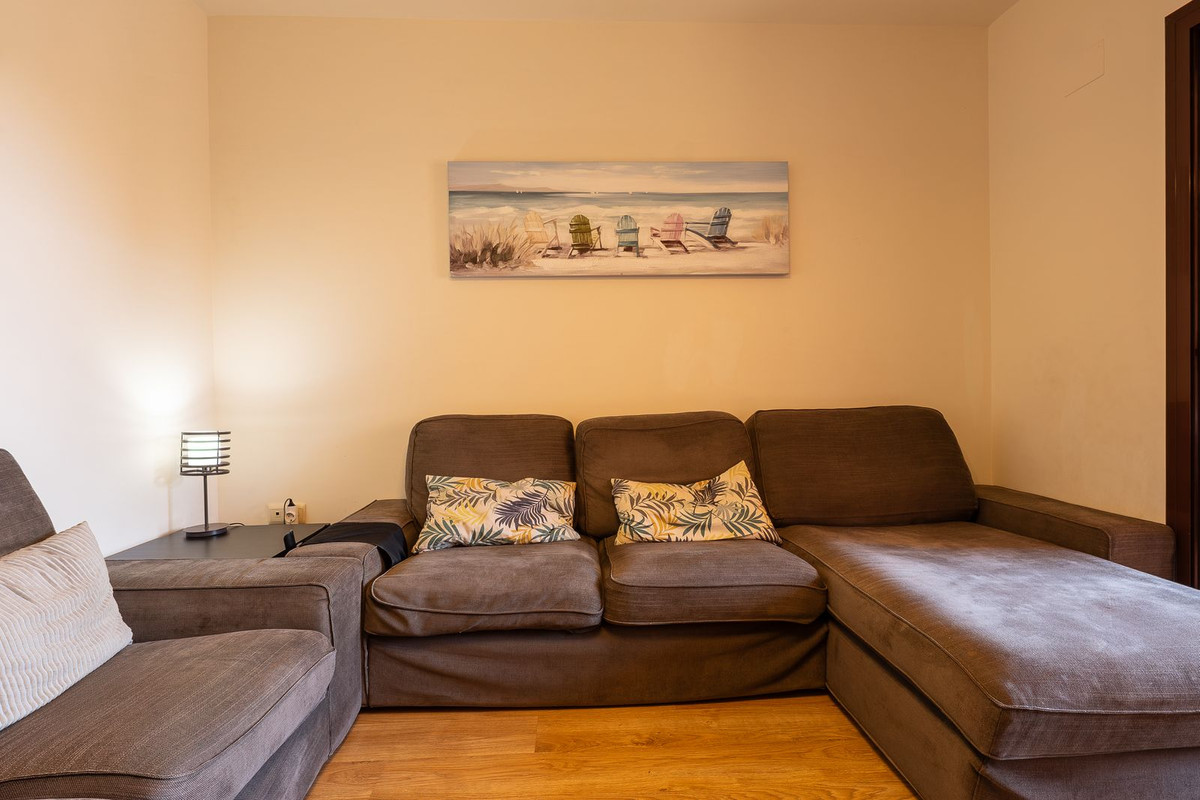 Se vende Apartamento Planta Media de 3 dormitorios en Costa Del Sol, Málaga, España