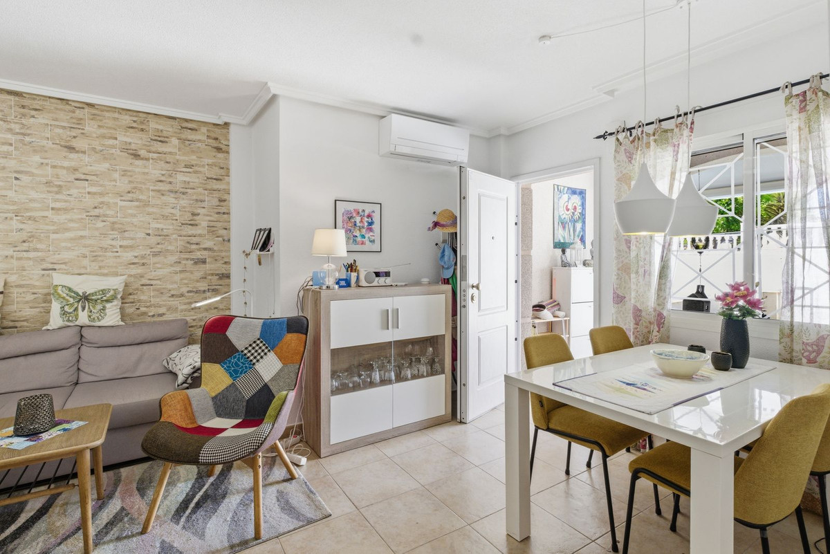 2 Bed Apartment for sale in Torrevieja Costa Blanca, Alicante, Spain