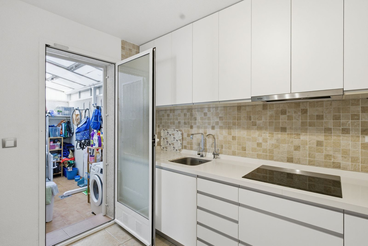 2 Bed Apartment for sale in Torrevieja Costa Blanca, Alicante, Spain