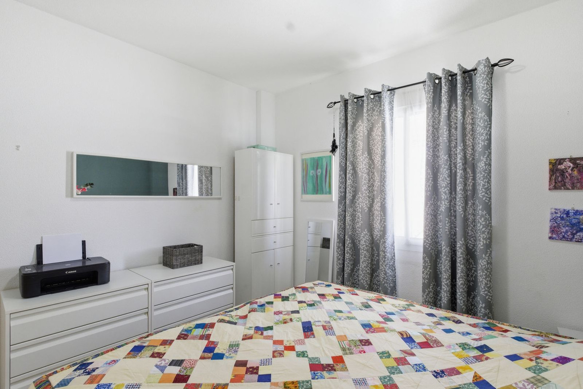 2 Bed Apartment for sale in Torrevieja Costa Blanca, Alicante, Spain