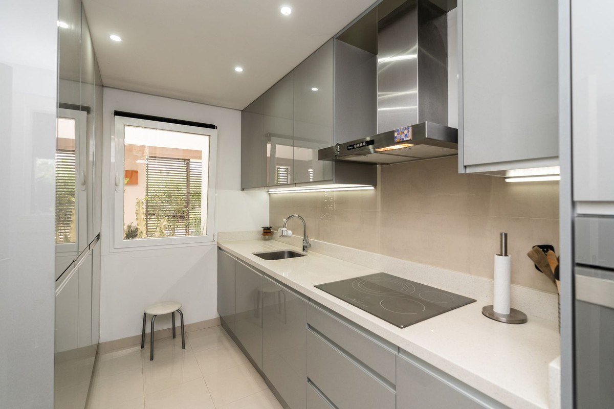 Se vende Apartamento Planta Baja de 2 dormitorios en Costa Del Sol, Málaga, España