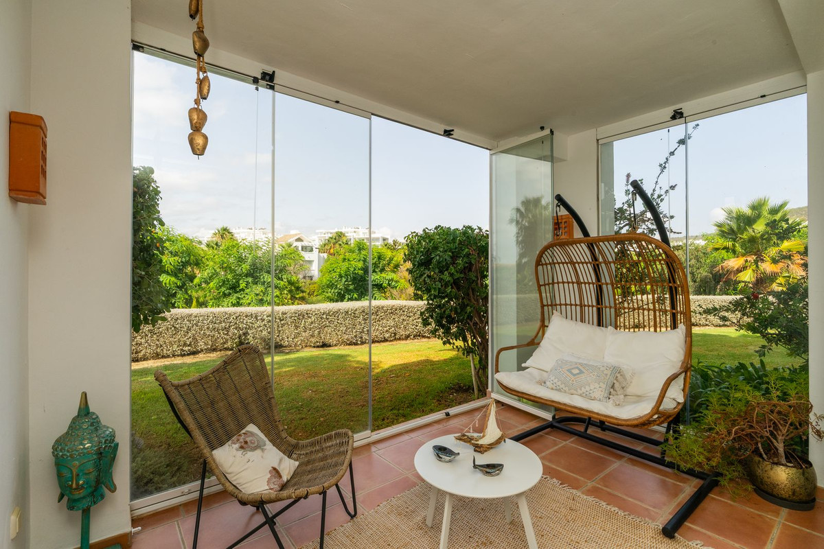 Se vende Apartamento Planta Baja de 2 dormitorios en Costa Del Sol, Málaga, España