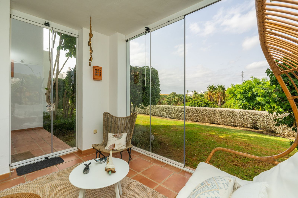 Se vende Apartamento Planta Baja de 2 dormitorios en Costa Del Sol, Málaga, España