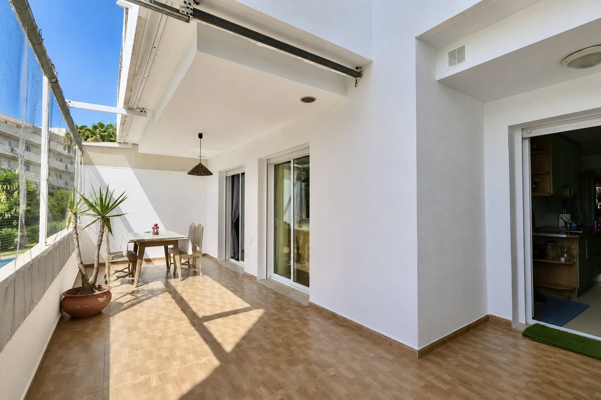 Se vende Apartamento Planta Baja de 2 dormitorios en Costa Del Sol, Málaga, España