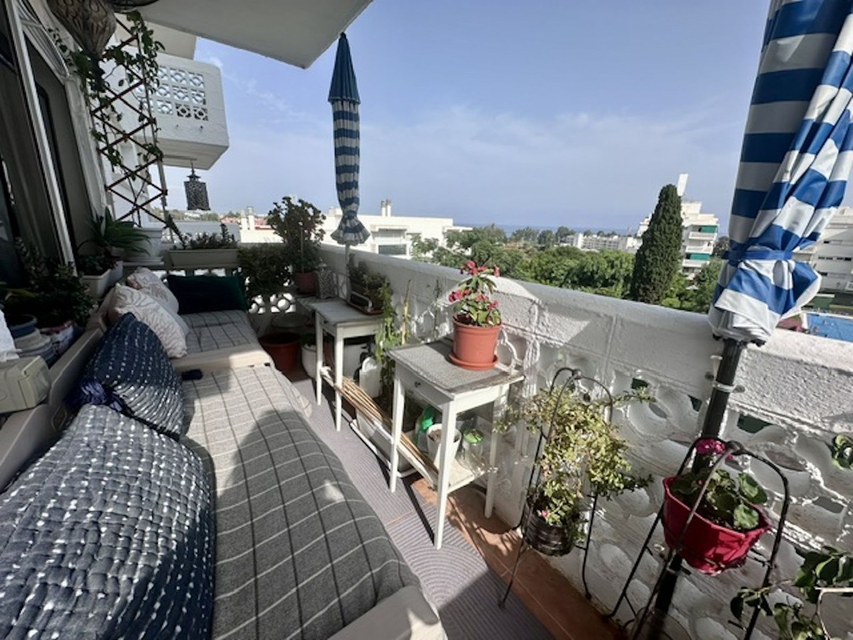 3 Bed Apartment for sale in Estepona Costa Del Sol, Málaga, Spain