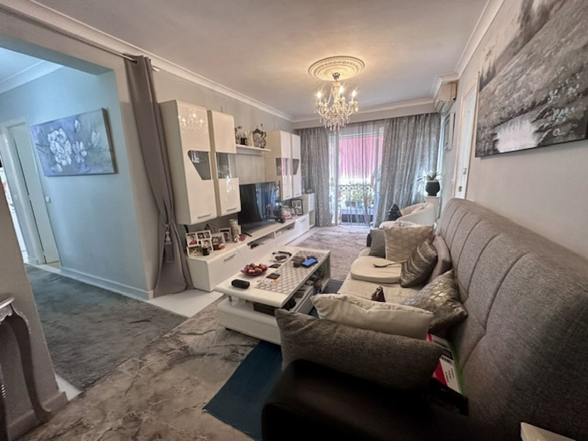 3 Bed Apartment for sale in Estepona Costa Del Sol, Málaga, Spain