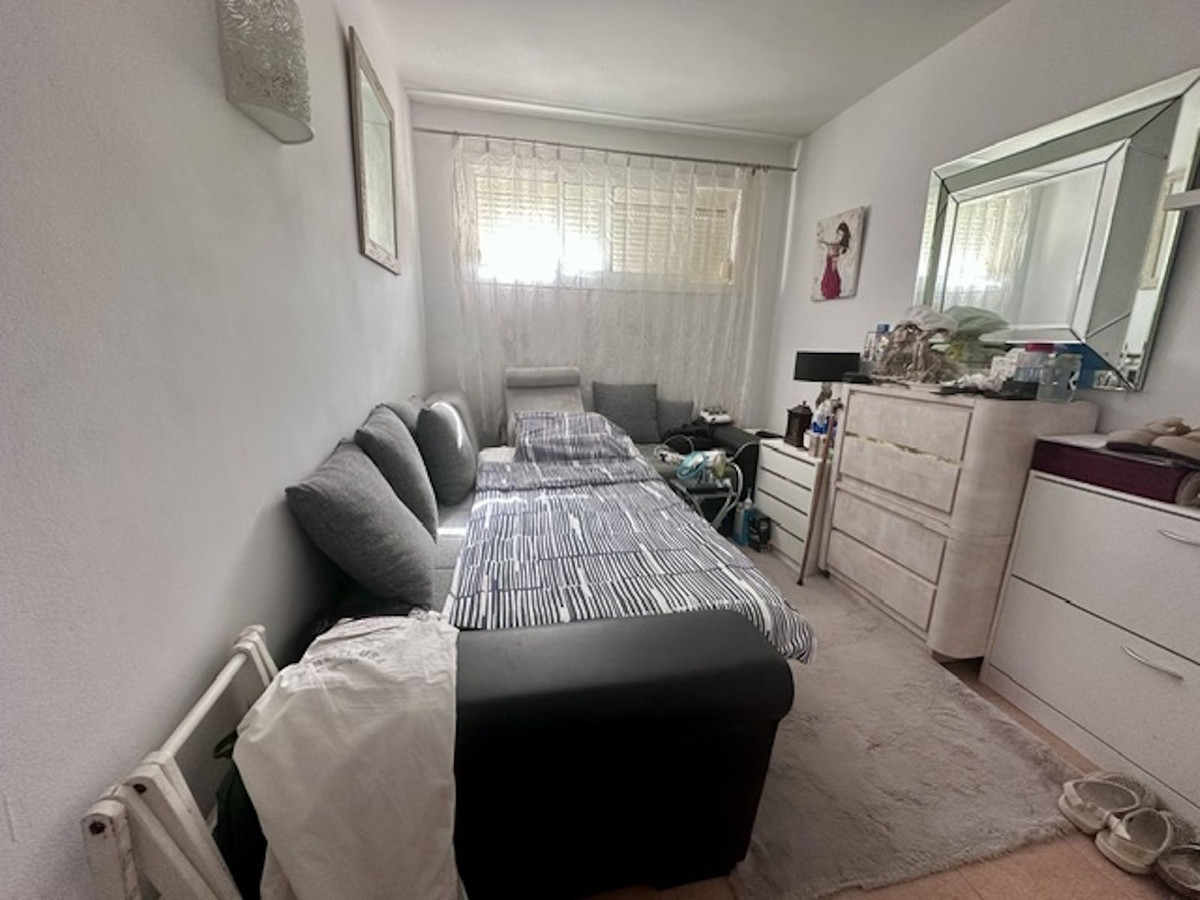 3 Bed Apartment for sale in Estepona Costa Del Sol, Málaga, Spain