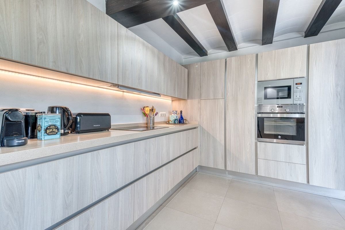 Se vende Villa - Chalet de 3 dormitorios en Costa Del Sol, Málaga, España