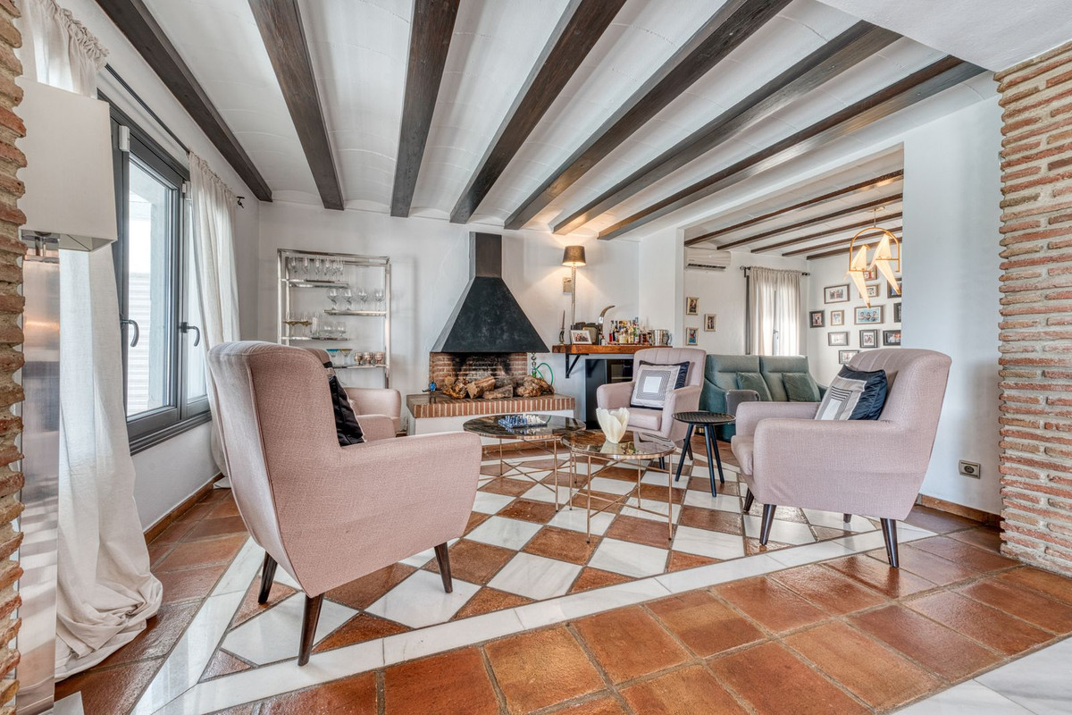 Se vende Villa - Chalet de 3 dormitorios en Costa Del Sol, Málaga, España