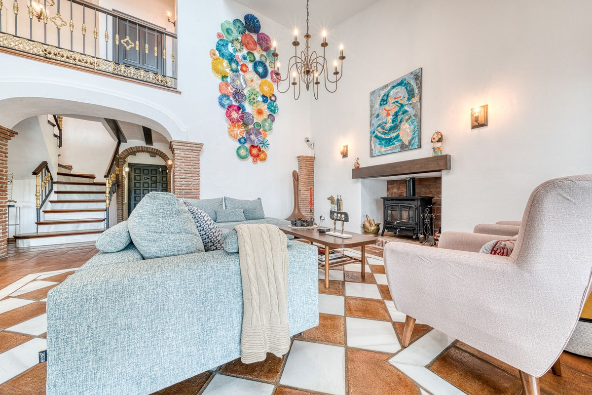 Se vende Villa - Chalet de 3 dormitorios en Costa Del Sol, Málaga, España