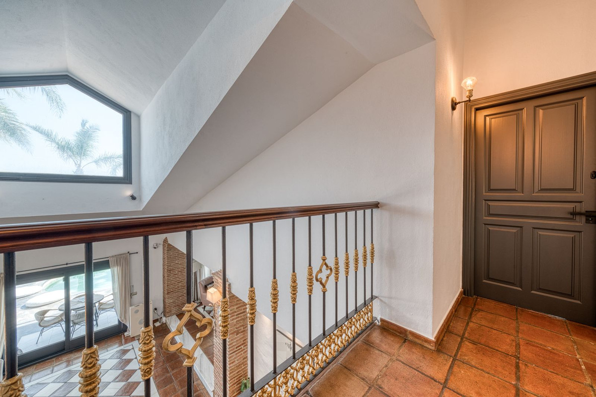 Se vende Villa - Chalet de 3 dormitorios en Costa Del Sol, Málaga, España