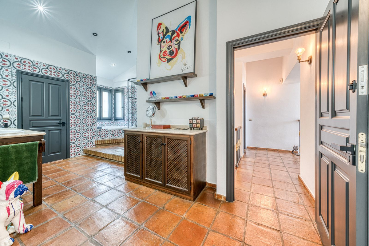 Se vende Villa - Chalet de 3 dormitorios en Costa Del Sol, Málaga, España