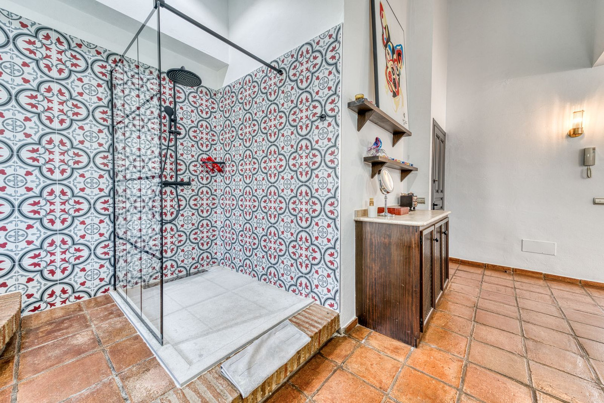Se vende Villa - Chalet de 3 dormitorios en Costa Del Sol, Málaga, España
