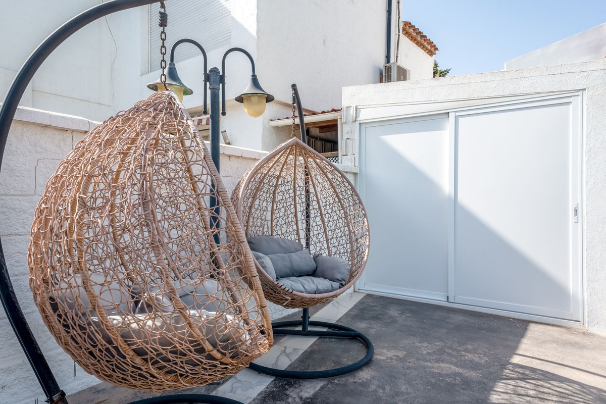 Se vende Villa - Chalet de 3 dormitorios en Costa Del Sol, Málaga, España