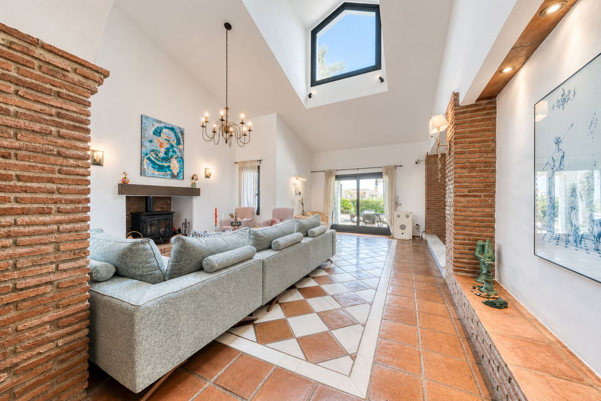 Se vende Villa - Chalet de 3 dormitorios en Costa Del Sol, Málaga, España