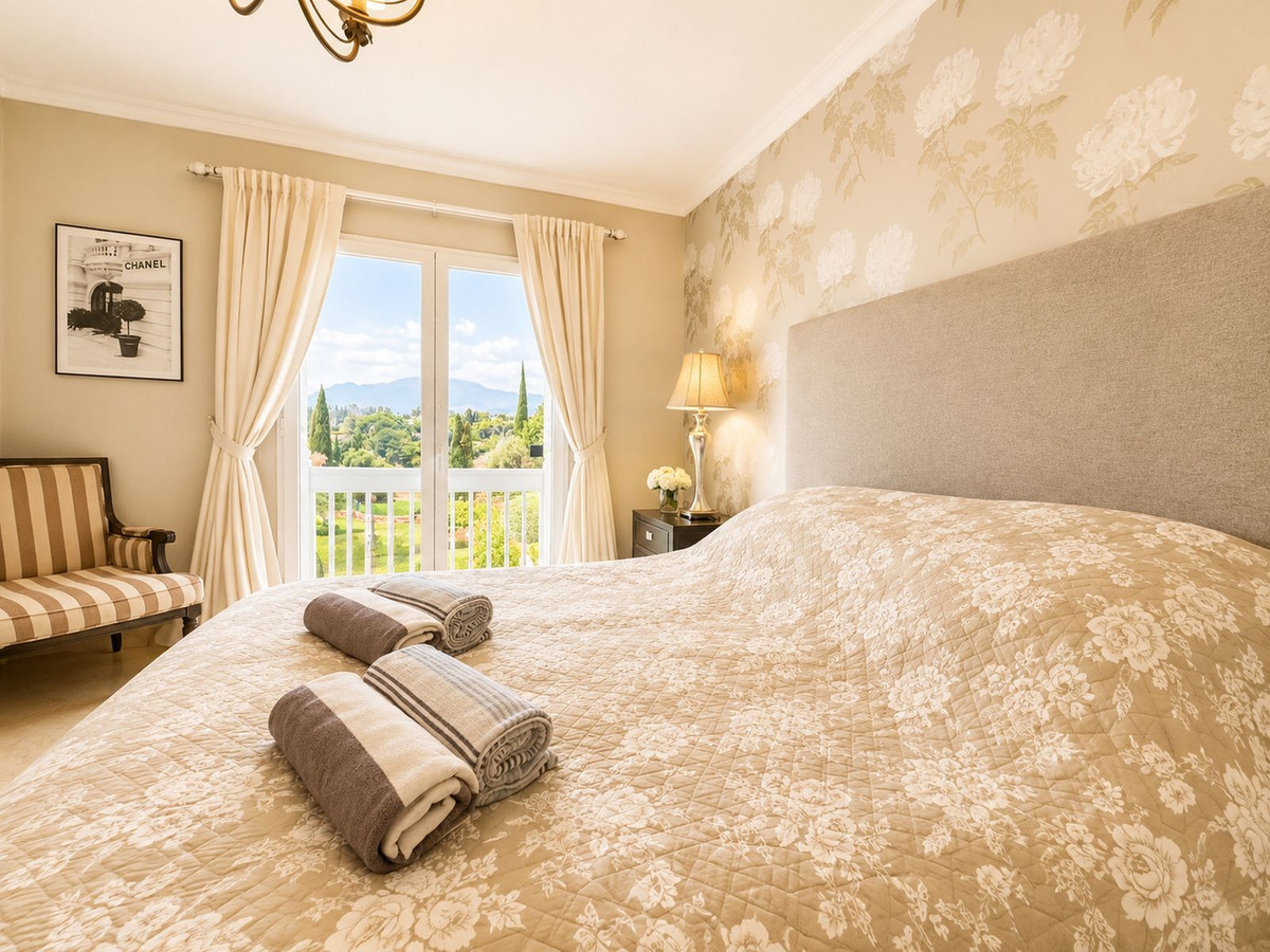 Se vende Apartamento Planta Media de 2 dormitorios en Costa Del Sol, Málaga, España