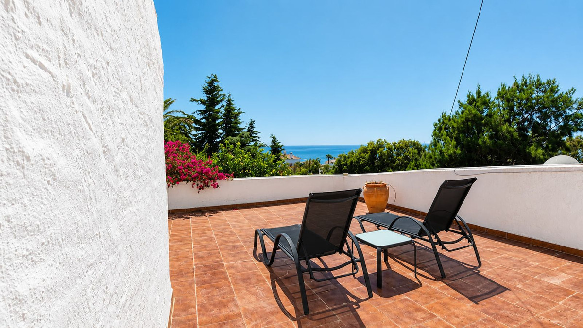 3 Bed Townhouse for sale in Casares Playa Costa Del Sol, Málaga, Spain