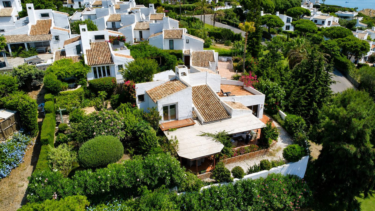 3 Bed Townhouse for sale in Casares Playa Costa Del Sol, Málaga, Spain