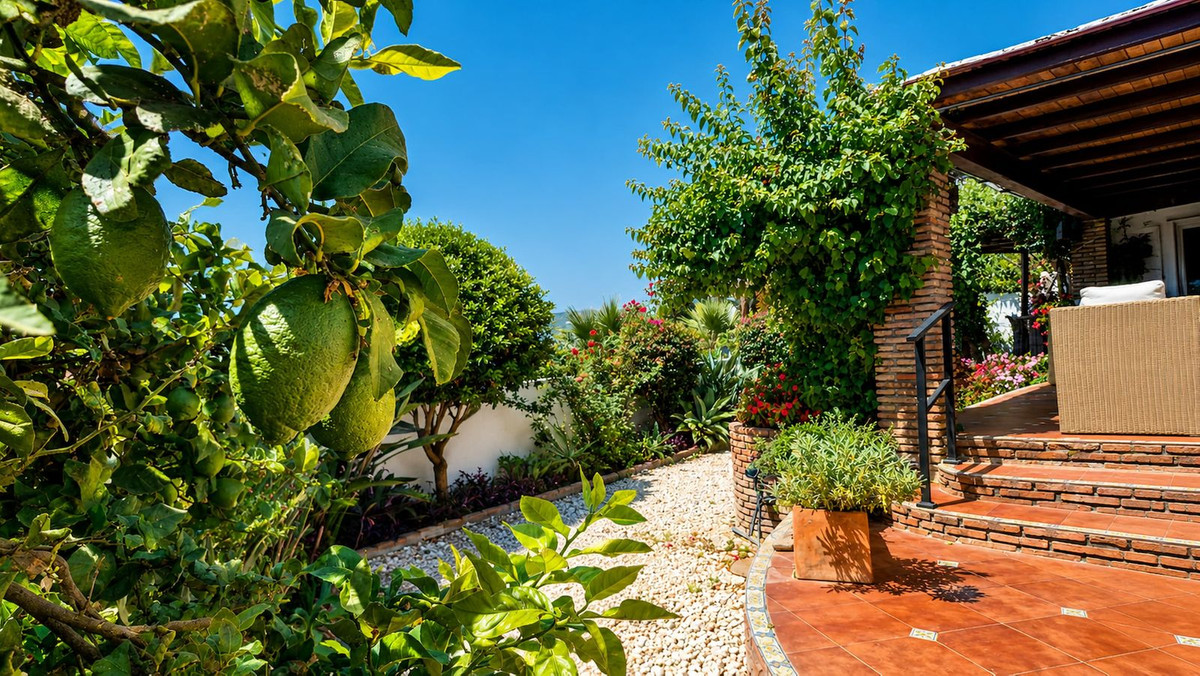 3 Bed Townhouse for sale in Casares Playa Costa Del Sol, Málaga, Spain