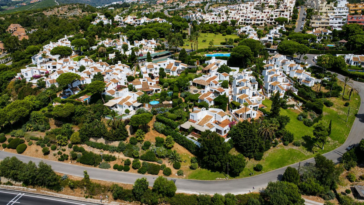 3 Bed Townhouse for sale in Casares Playa Costa Del Sol, Málaga, Spain