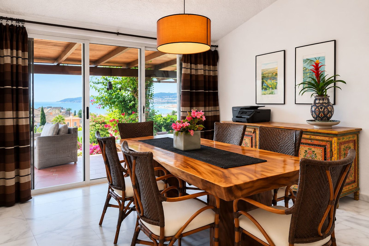 3 Bed Townhouse for sale in Casares Playa Costa Del Sol, Málaga, Spain