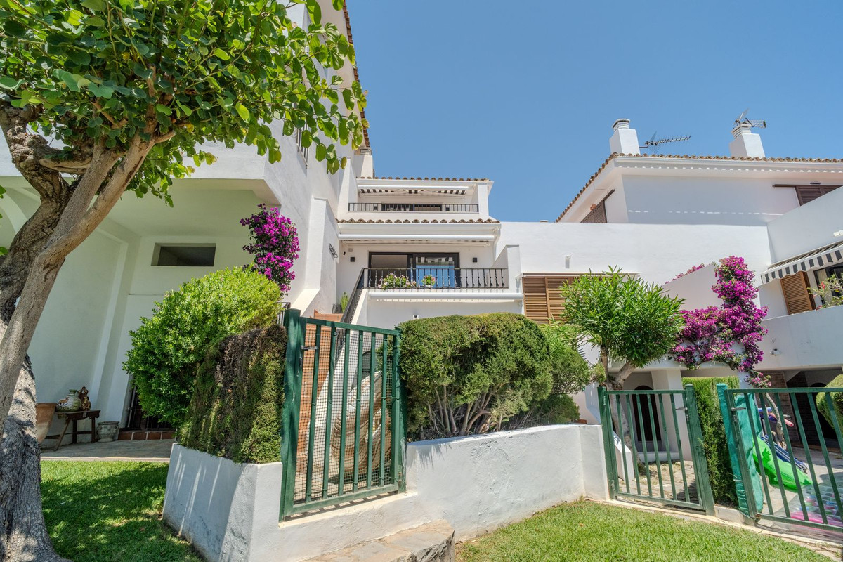 Se vende Adosada de 4 dormitorios en Costa Del Sol, Málaga, España