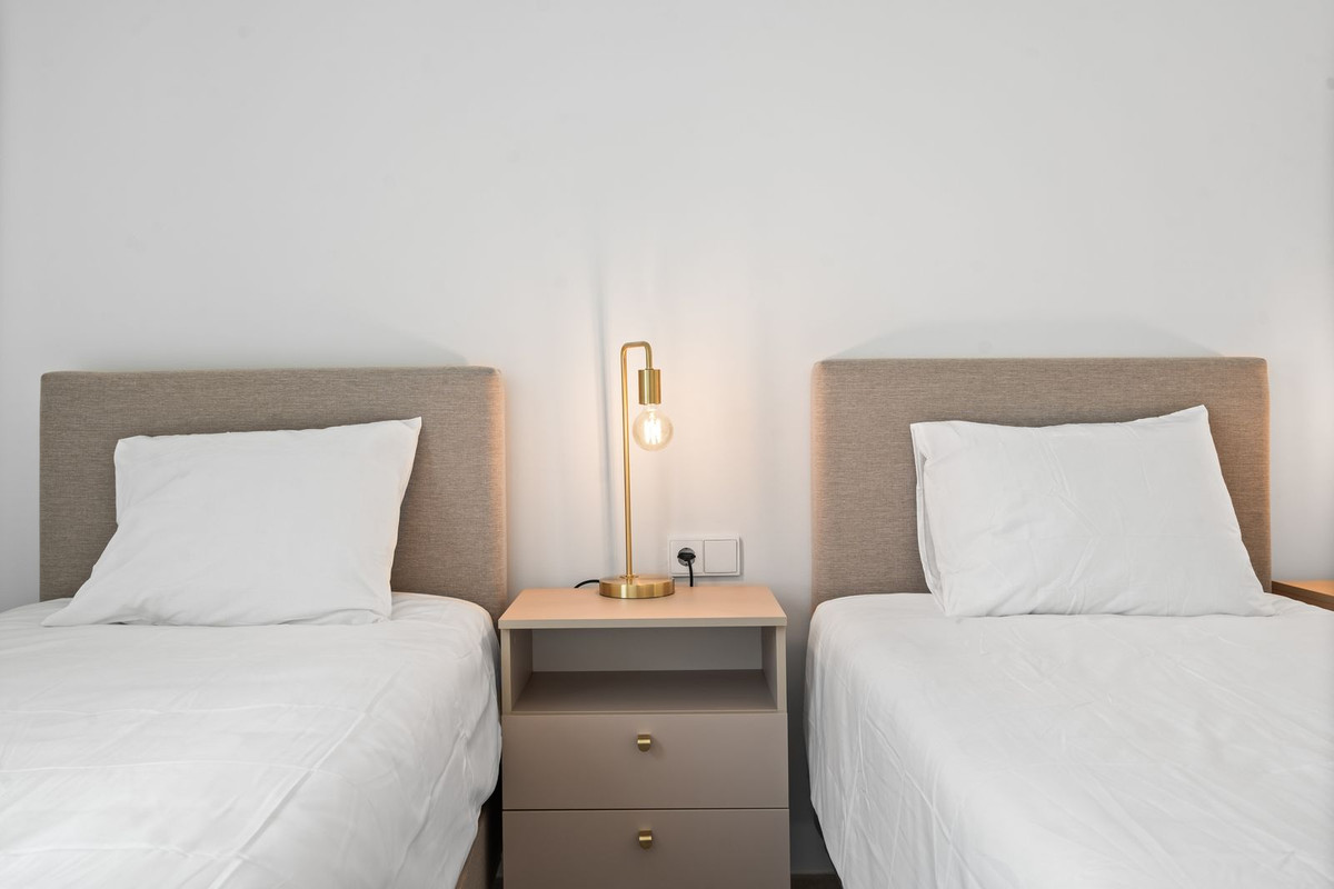 Se vende Apartamento en Planta Última de 3 dormitorios en Costa Del Sol, Málaga, España