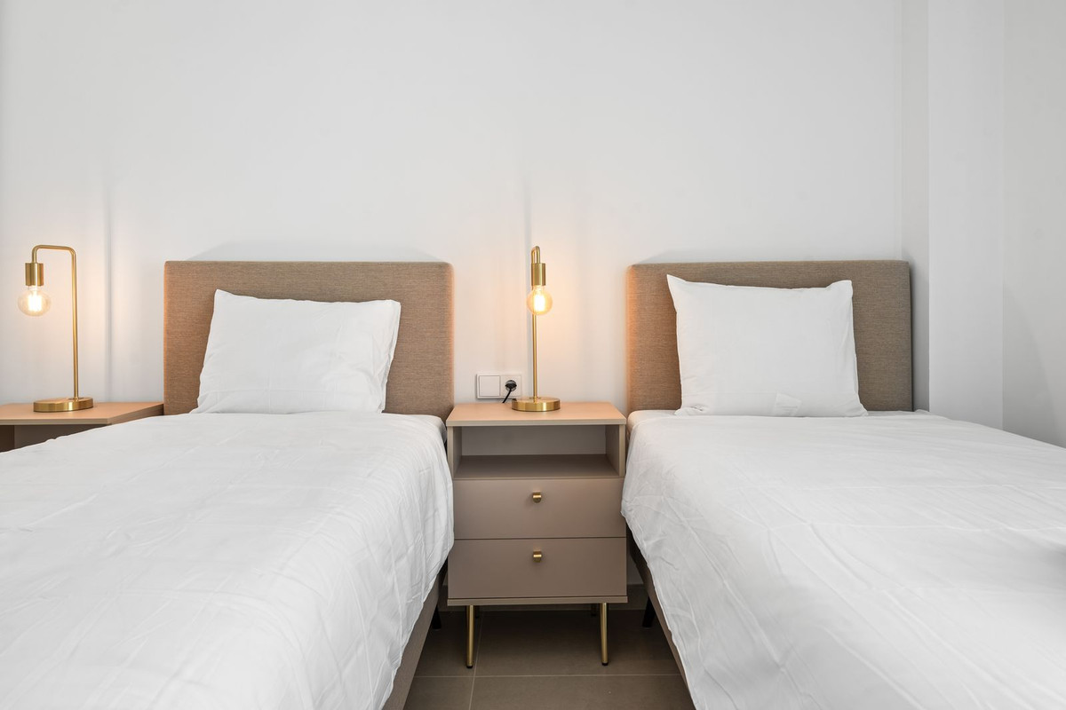 Se vende Apartamento en Planta Última de 3 dormitorios en Costa Del Sol, Málaga, España