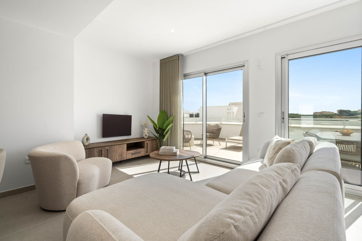 Se vende Apartamento en Planta Última de 3 dormitorios en Costa Del Sol, Málaga, España