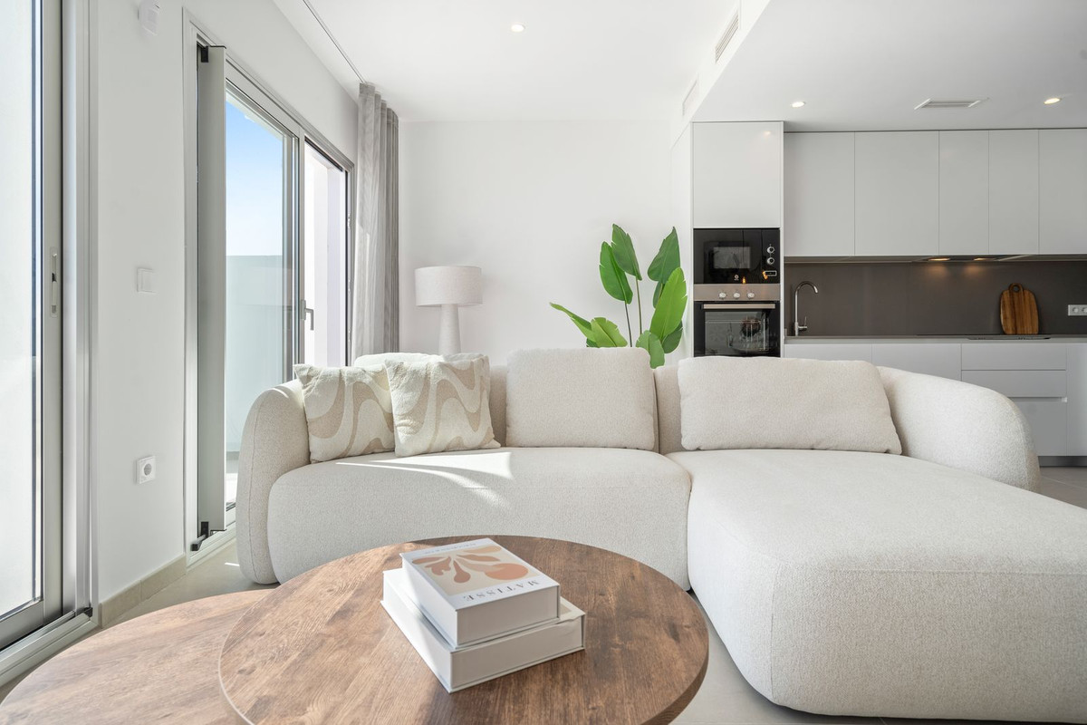 Se vende Apartamento en Planta Última de 3 dormitorios en Costa Del Sol, Málaga, España