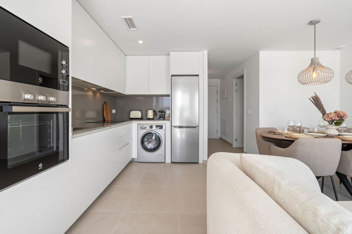 Se vende Apartamento en Planta Última de 3 dormitorios en Costa Del Sol, Málaga, España