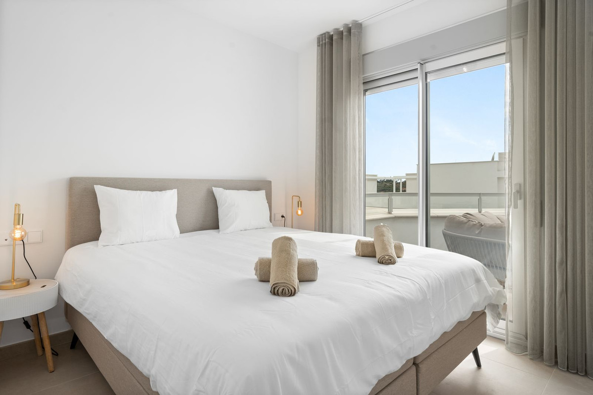 Se vende Apartamento en Planta Última de 3 dormitorios en Costa Del Sol, Málaga, España